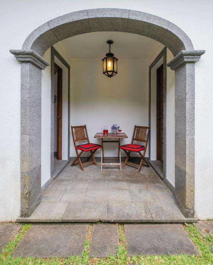 Casa Dos Agapantos Apartment ปอนตาเดลกาดา ภายนอก รูปภาพ